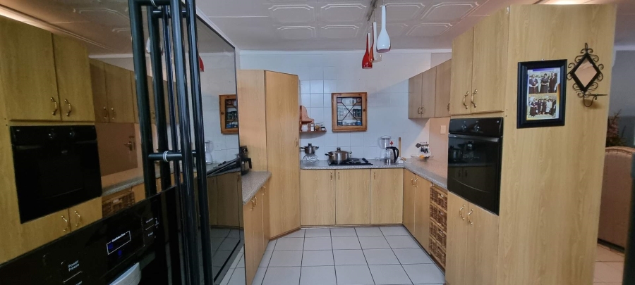 3 Bedroom Property for Sale in Langenhovenpark Free State